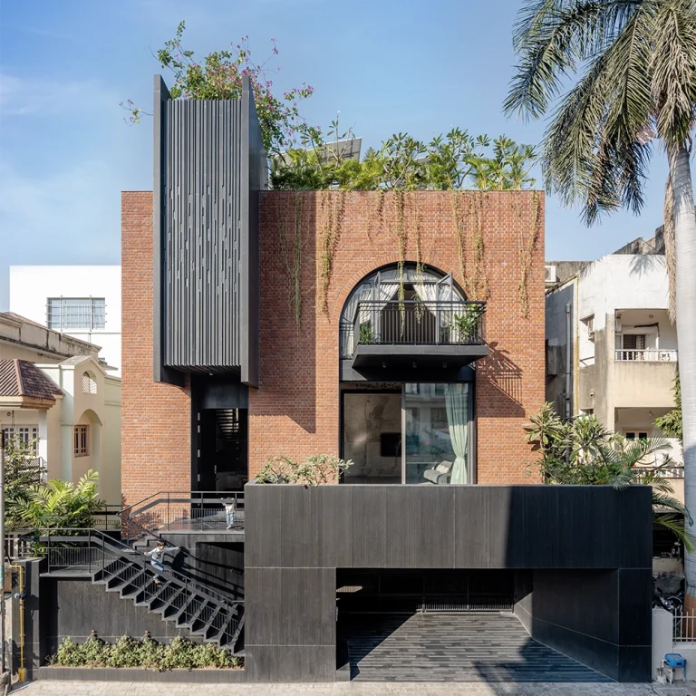 SV House Contemporary Residence in Surat